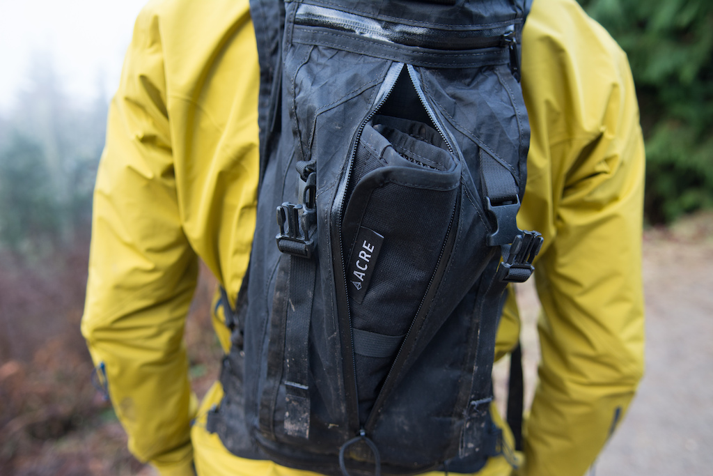 Acre Hauser 10L Pack - Review - Pinkbike