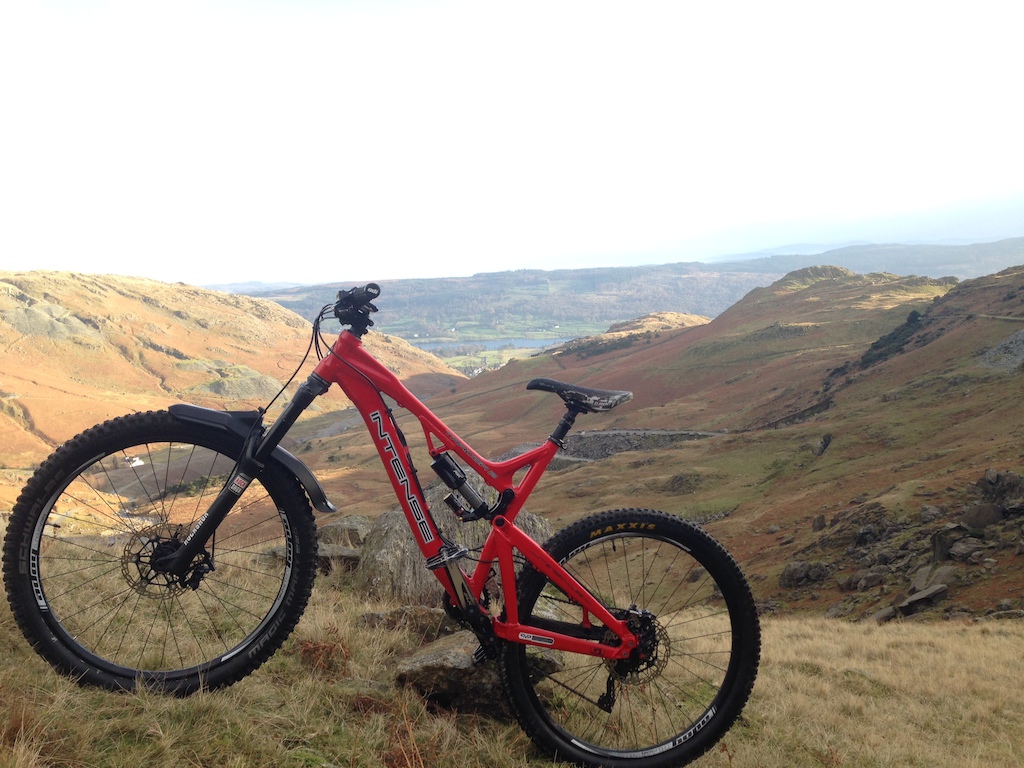 Tracer 2 with 650b wheels and stealth reverb above Coniston