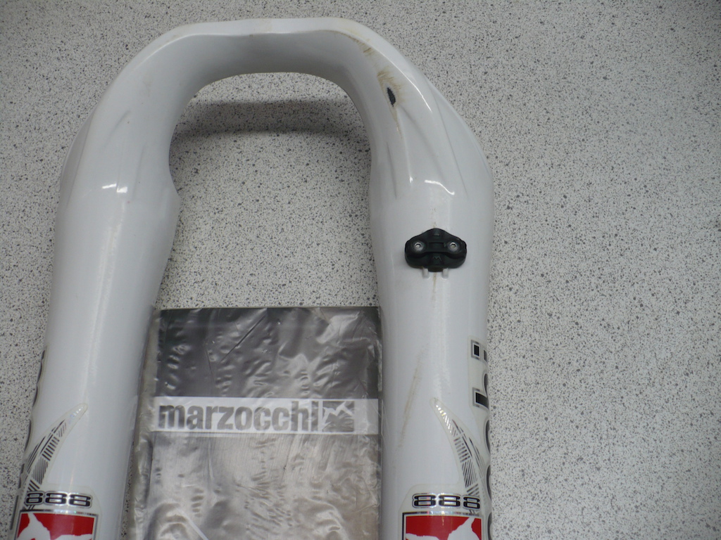 2013 Marzocchi 888 fork lowers/ stiff spring 180-200lbs