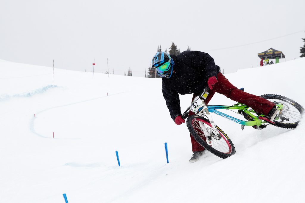 2015 FrostBIKE winter DH event