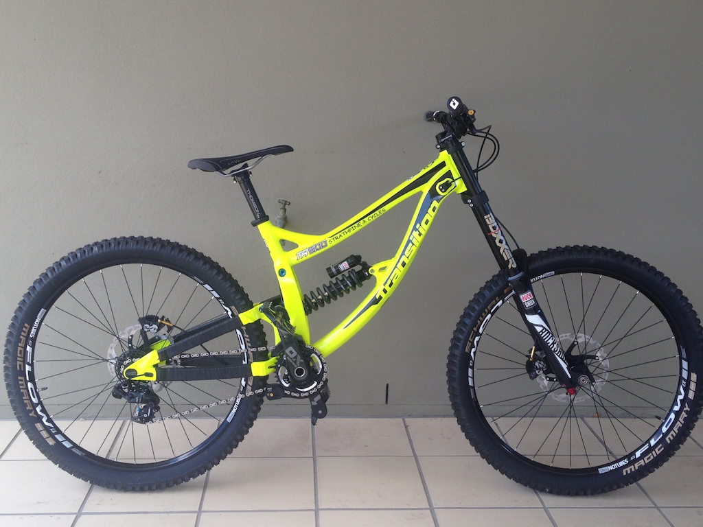 New DH race weapon : )
#Strathpinecycles
#supersportsau
#transitionbikes
#transitionTR500