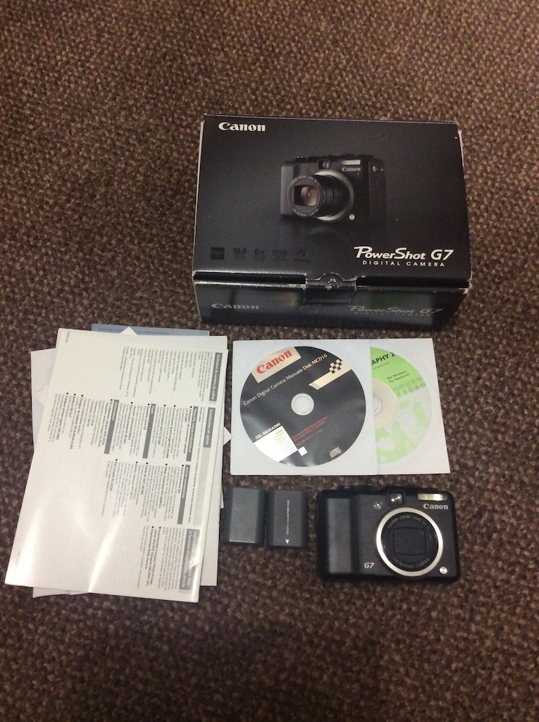 0 Canon PowerShot G7 Digital Camera - Boxed - Great Condition