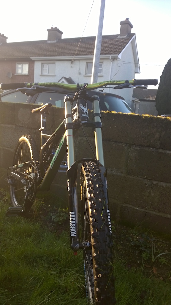 2014 Solid M9