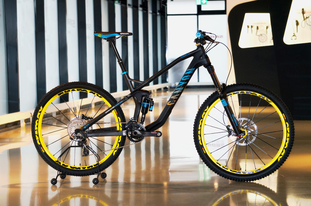 canyon strive cf 2015