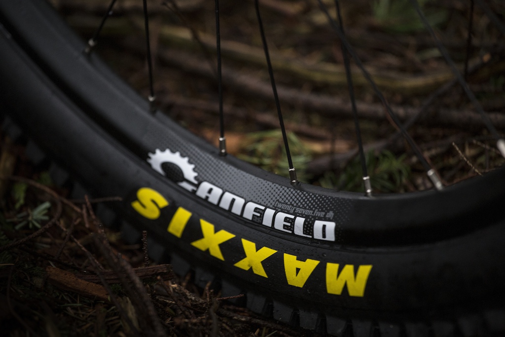 The New Canfield Brothers 27.5" Dh Wheels