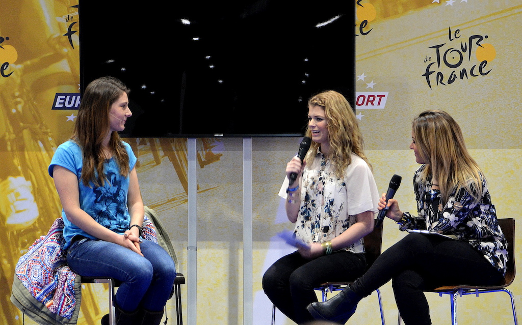 London Bike Show 2015 

World Champion Manon Carpenter being interviewed by Anna Glowinski in the Q and A sessions