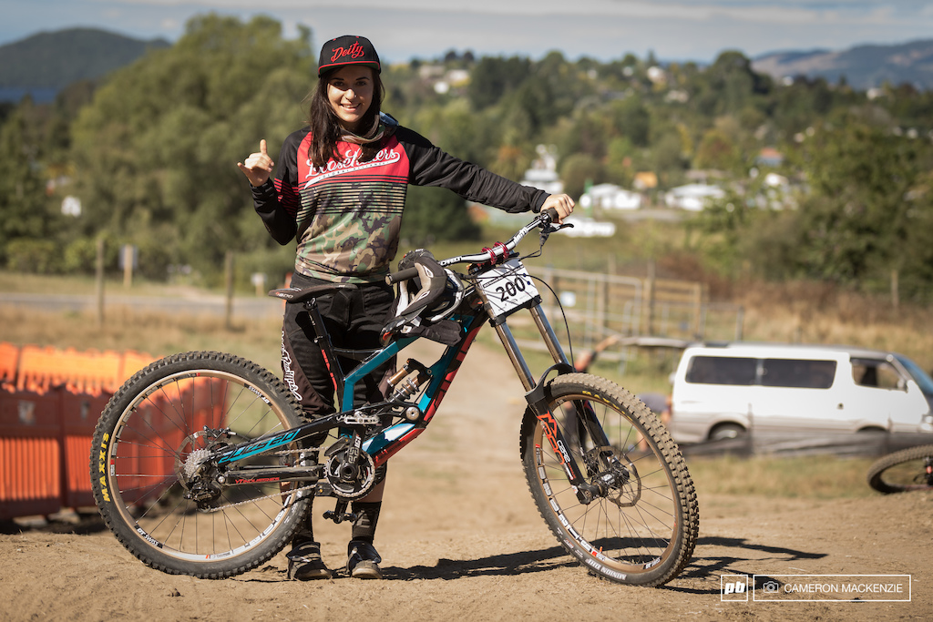 Veronique Sandler and her YT Industries Tues. Vero has recently signed with loose riders clothing and is repping one of the coolest jerseys on the track this weekend.

Vero was running a very soft set suspension set up, A 225 pound spring in the rear and the extra light spring in the front. 22PSI in her front tyre and 27PSI in the rear.