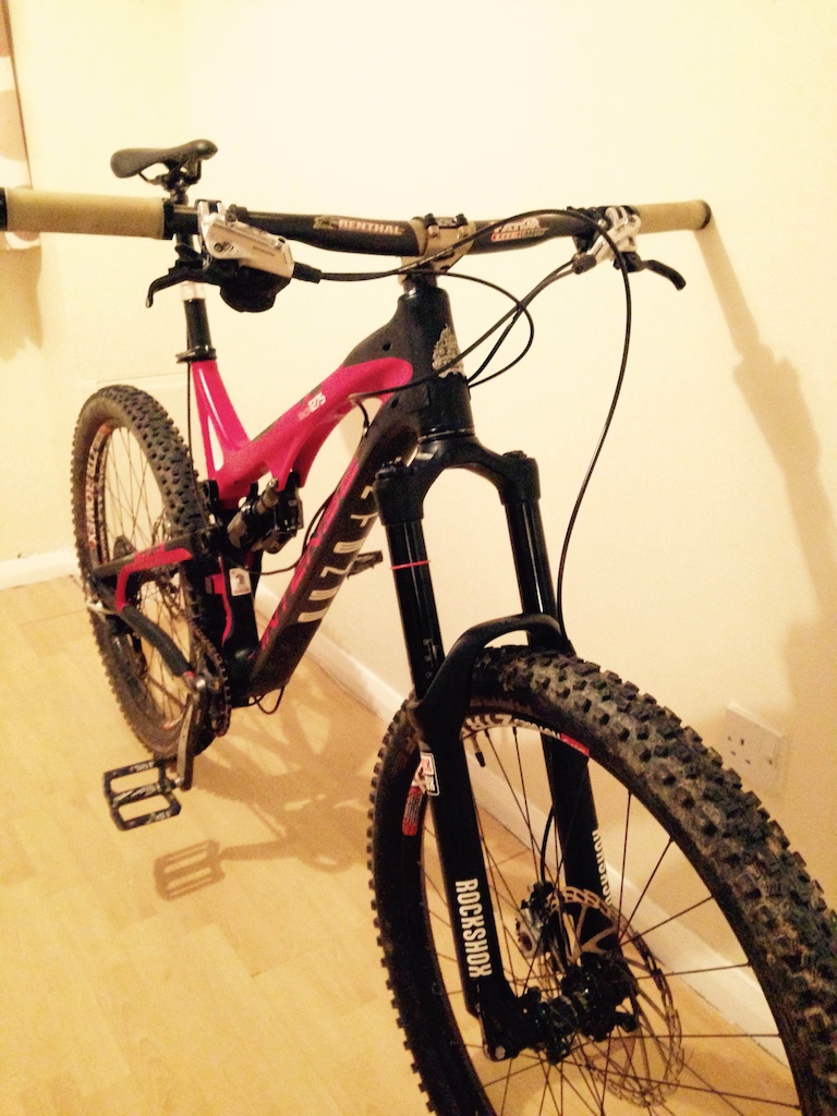 Intense Tracer T275C
Just built up only cable routing to sort out
