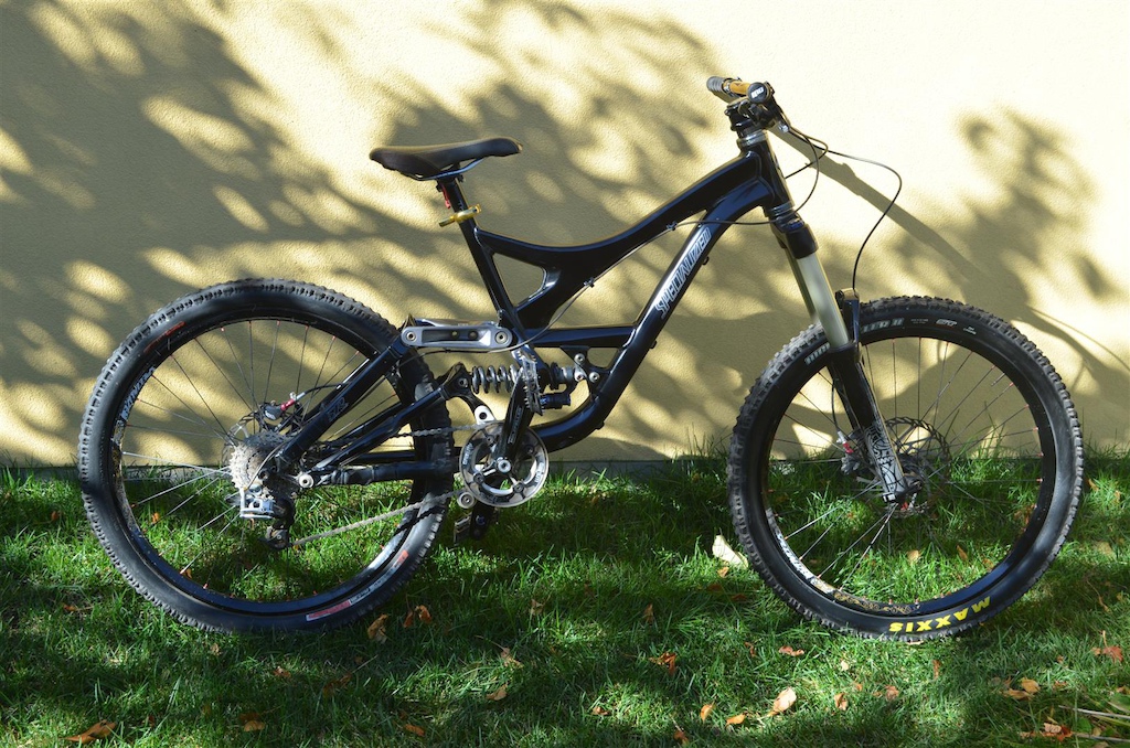 2010 Naked Specialized Demo 7 II - Awesome Ride!