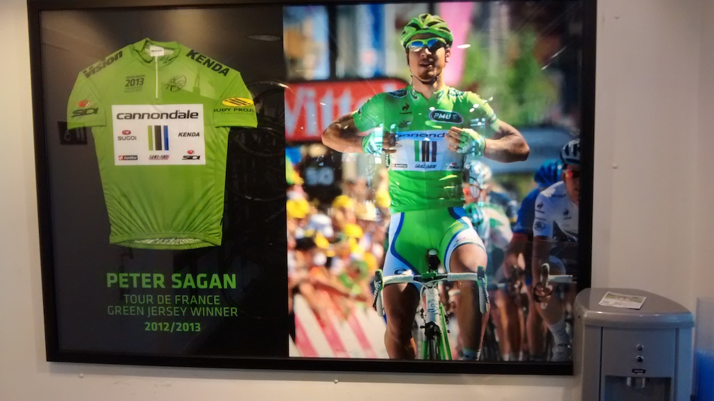 Sagan jersey and photo at Sigma Sport