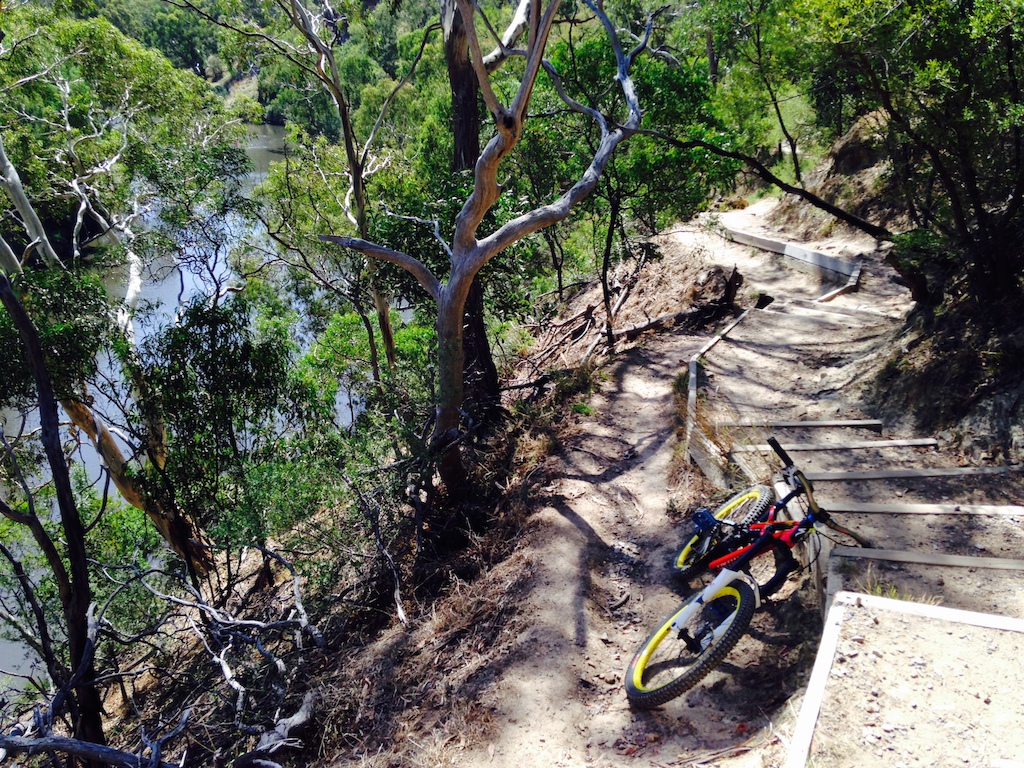 Some yarra cliff lines snaking there way around the river
