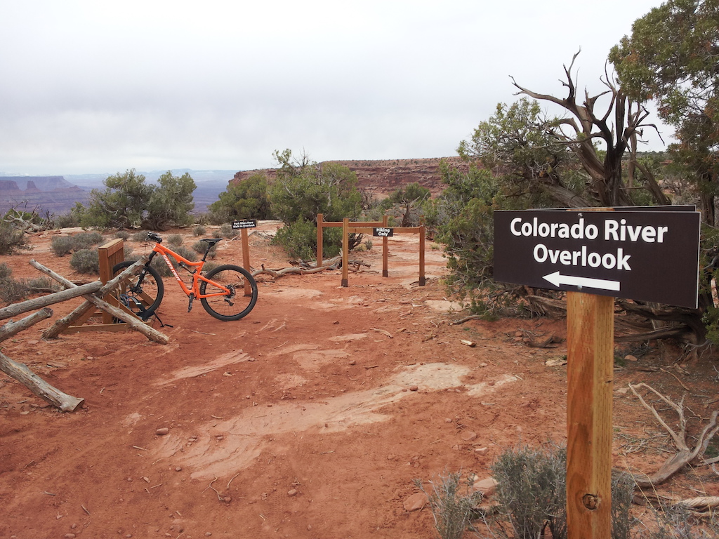 A little bike rack on the trail, so you can hike out to the ledge for the view.