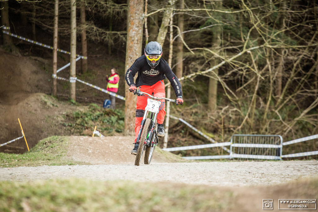 Team Astonhill at Bringewood for the first round of the pearce cycles series