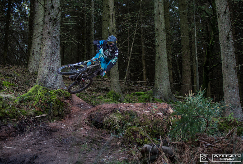 Solid Bikes welcomes Josh Lowe and Harry Molloy to their UCI world cup team.