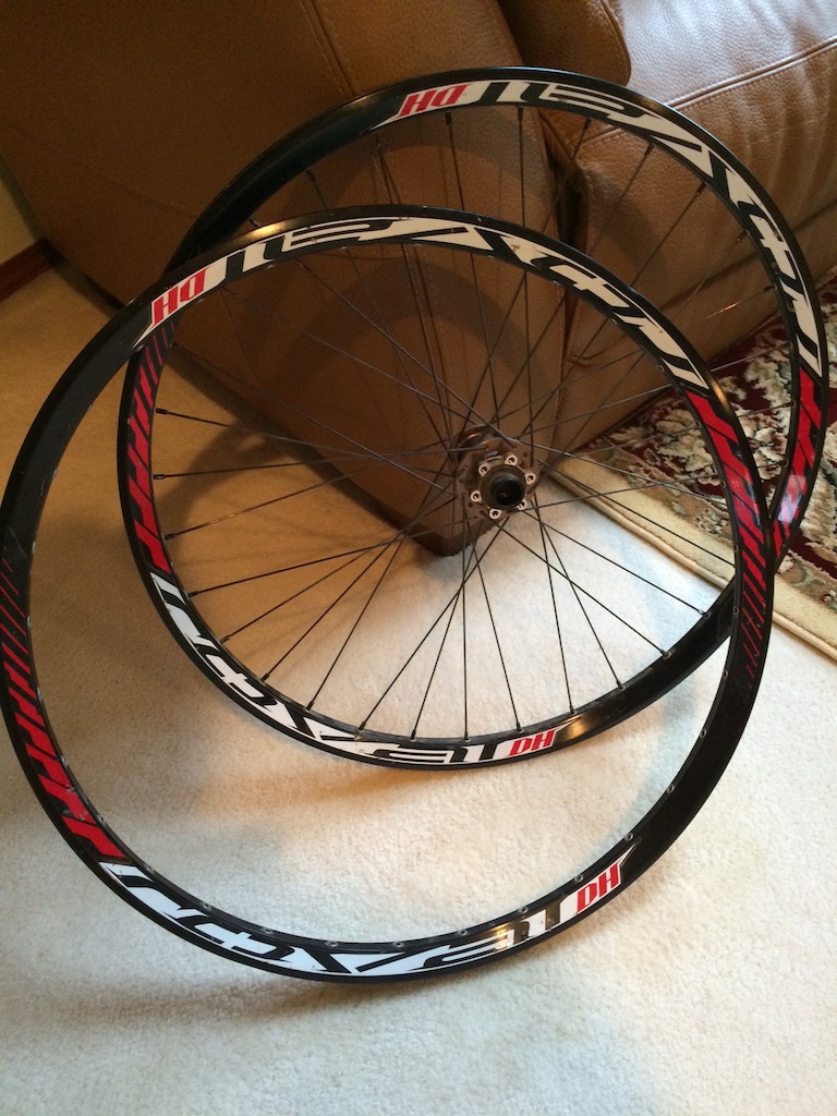 0 Complete DT swiss front wheel on hub and additional rear rim