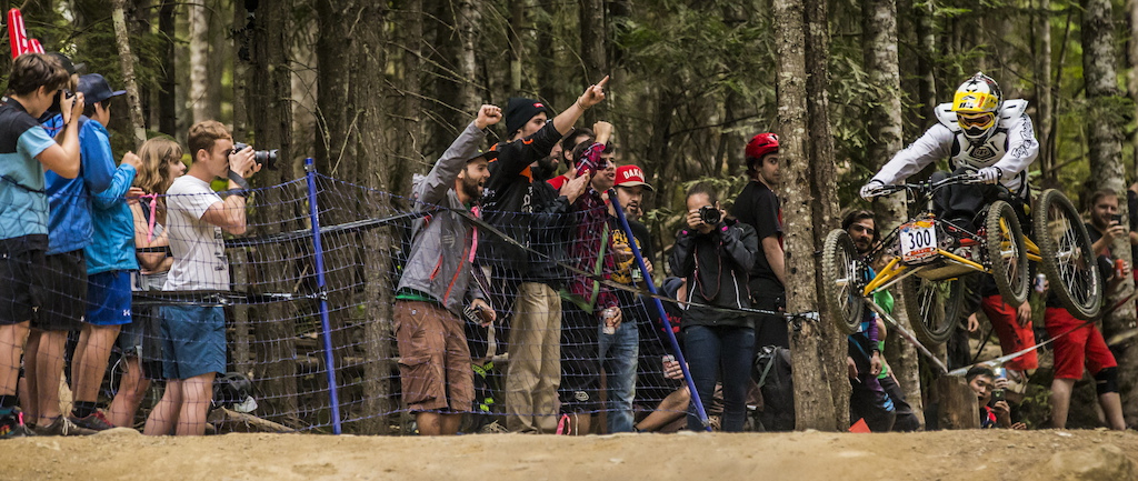 2014 crankworx, landspeeder height.

homeboy chuckin up a dirtmitt to the left just to keep it real.

you can take the boy outta highwood, but ya can't take the highwood outta the boy.