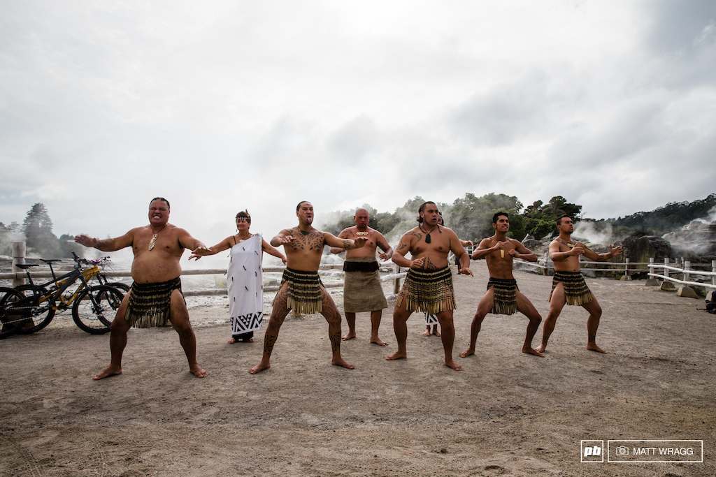 Before the pro men took to the course there was a performance of the Haka to set the mood for the day.