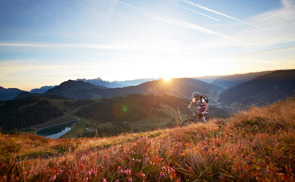 Good Morning Ride in Saalbach Hinterglemm, Austria

© Daniel Roos