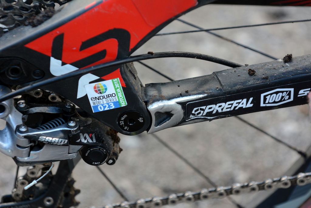 EWS Pro Rides 1 - Plenty of heel rub on the wide swingarm