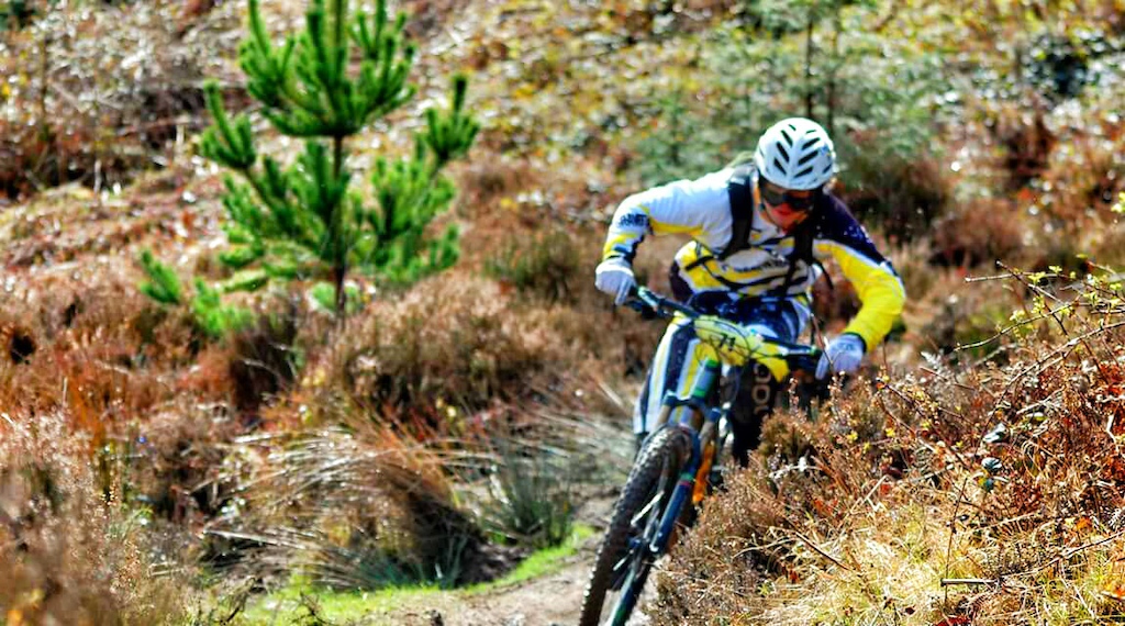 Coming in hot! Old shot from a Gravity Enduro Ireland round in Carrick a few years back