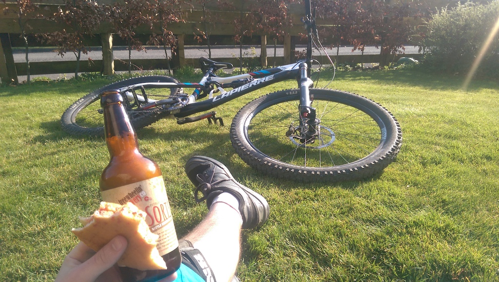 Post ride locally brewed beer,  local bakery crumpet and sun bathing. Hell yes. And because Scotland maybe snow in 2 days.