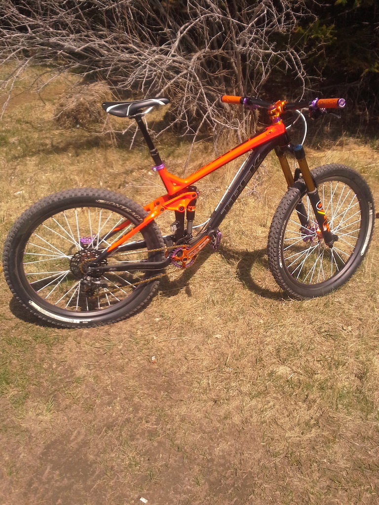 Trek Slash 9....climbs like a billy goat and go down like a bat out of hell! Love this bike!