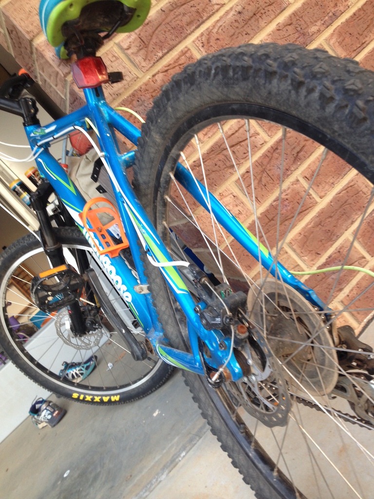 2013 mongoose switchback expert (L)