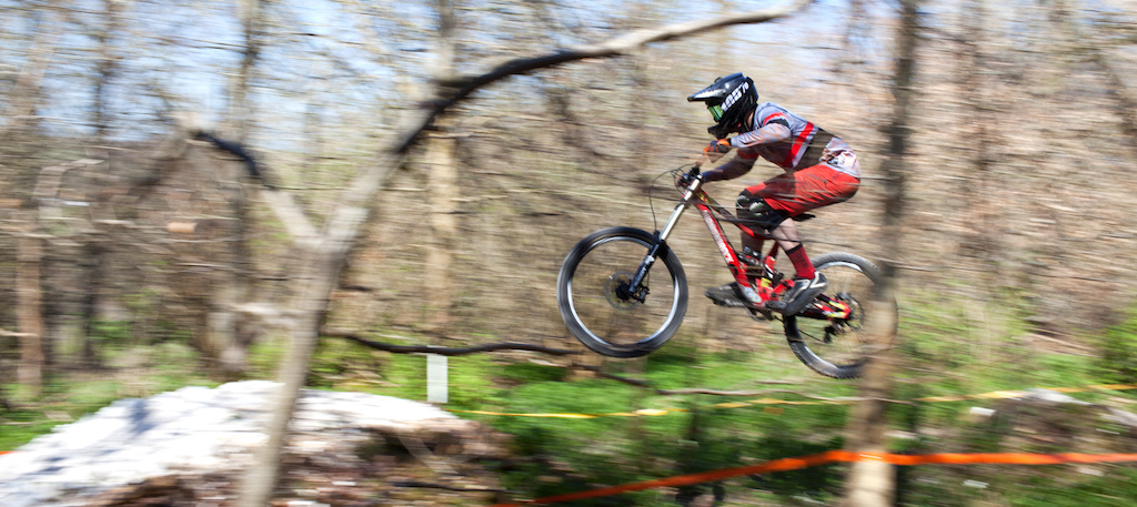 Rich Parkes for Flare Rider Co
Wearing the Roost Jersey

http://flareriderco.com/