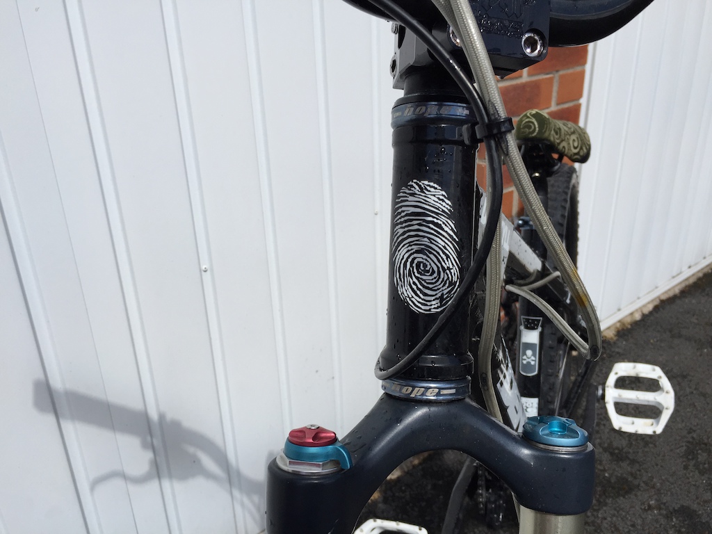 0 Identiti Dr Jekyll dirt jump bike fox forks hope brakes race