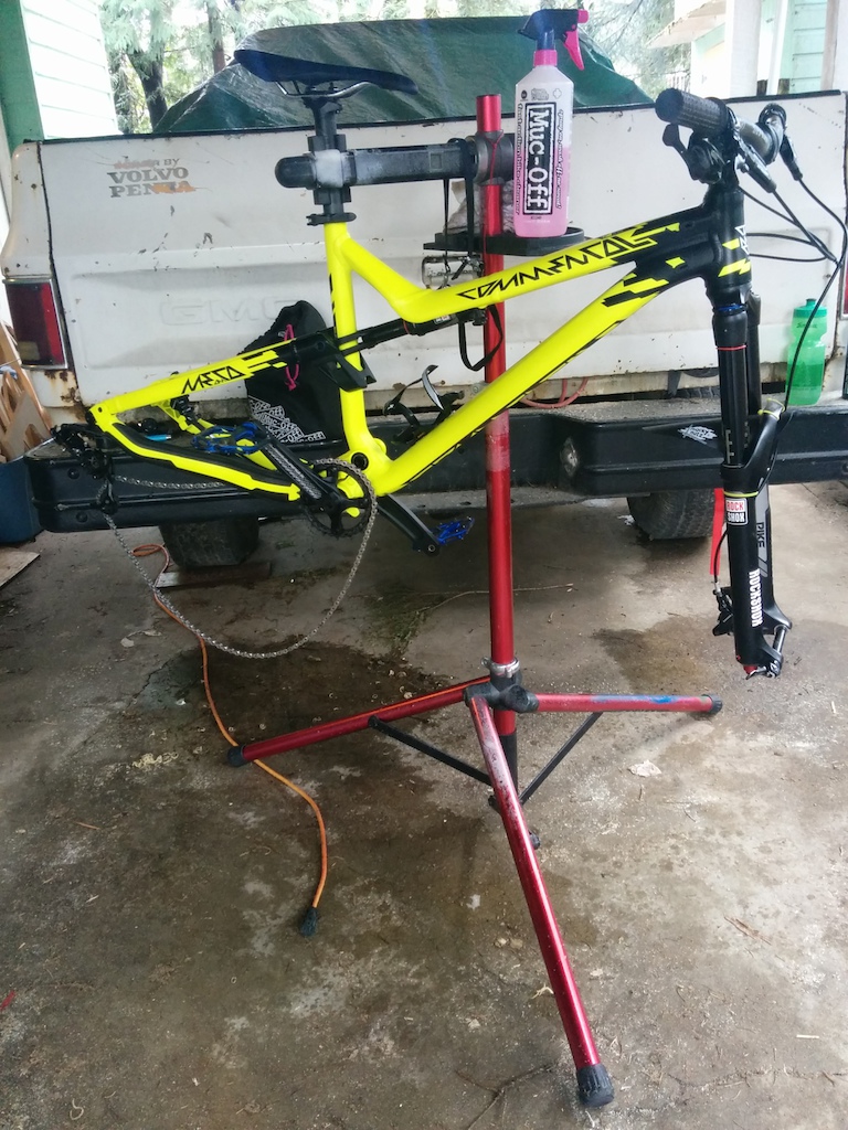2015 Commencal Meta V4 with shock