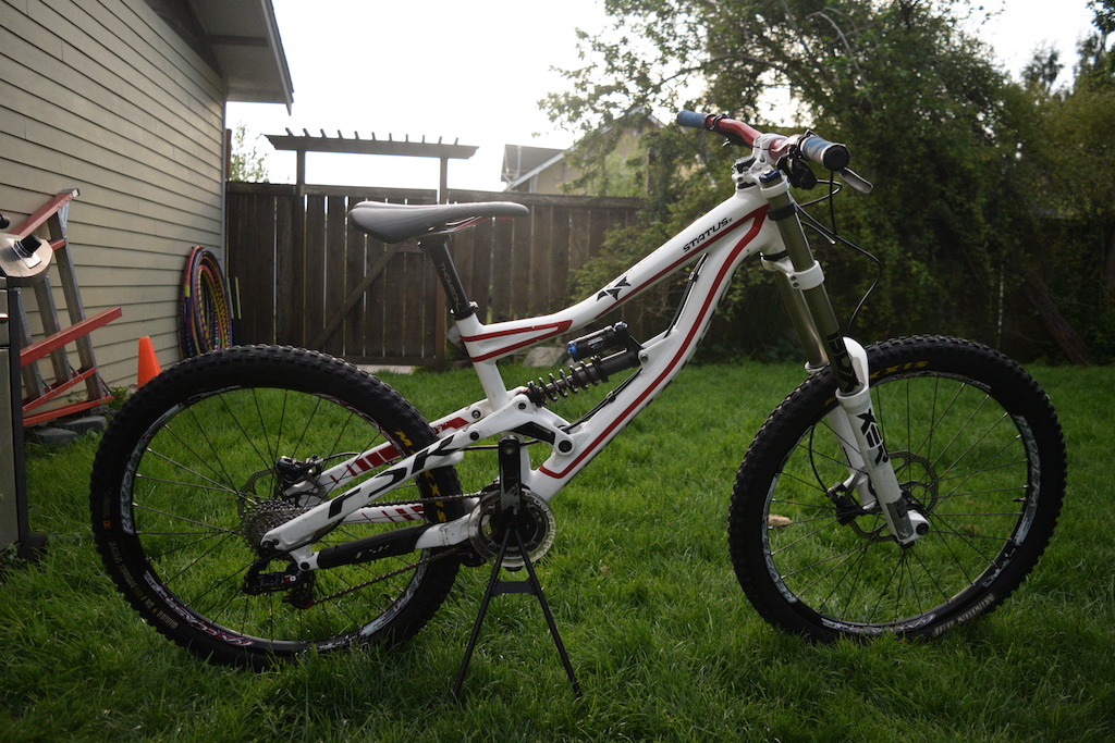 2012 Specialized Status II **With Upgrades**