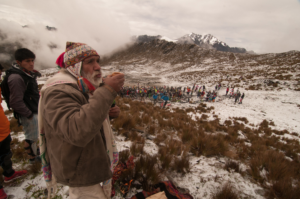 Local Shaman blesses the race and the competitors 

photo: @GeoCusco