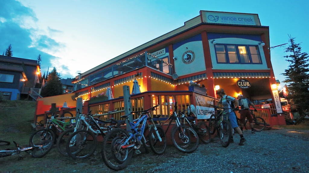 Silver Star offers some great apres riding night life