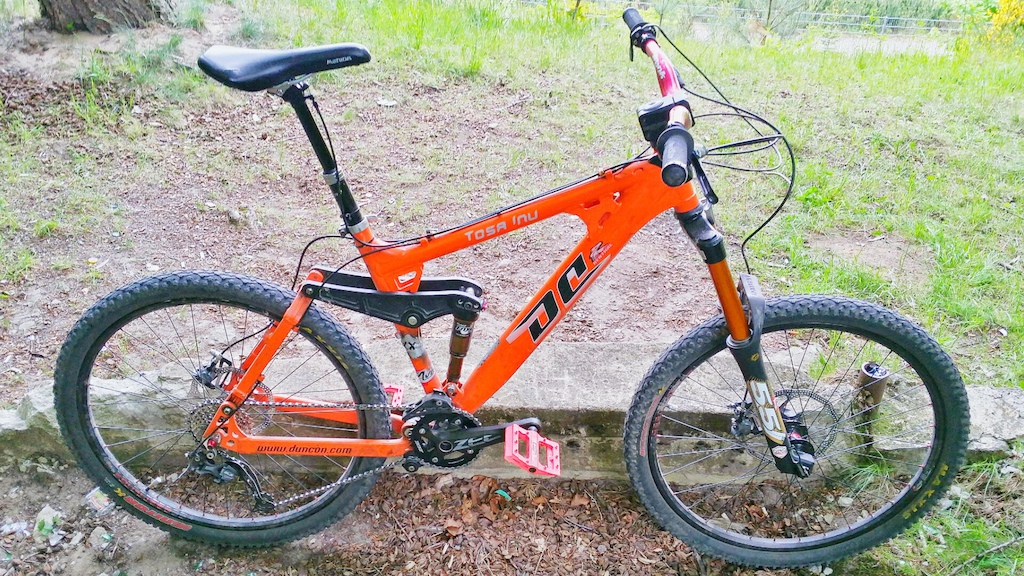 My cheap enduro build on old frame.