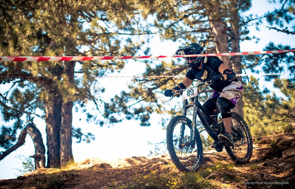 Training at the Russian DH-championship 2015