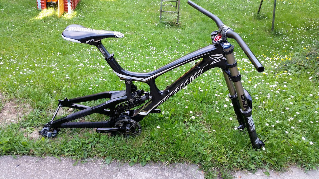 2012 V10 Carbon Brand new