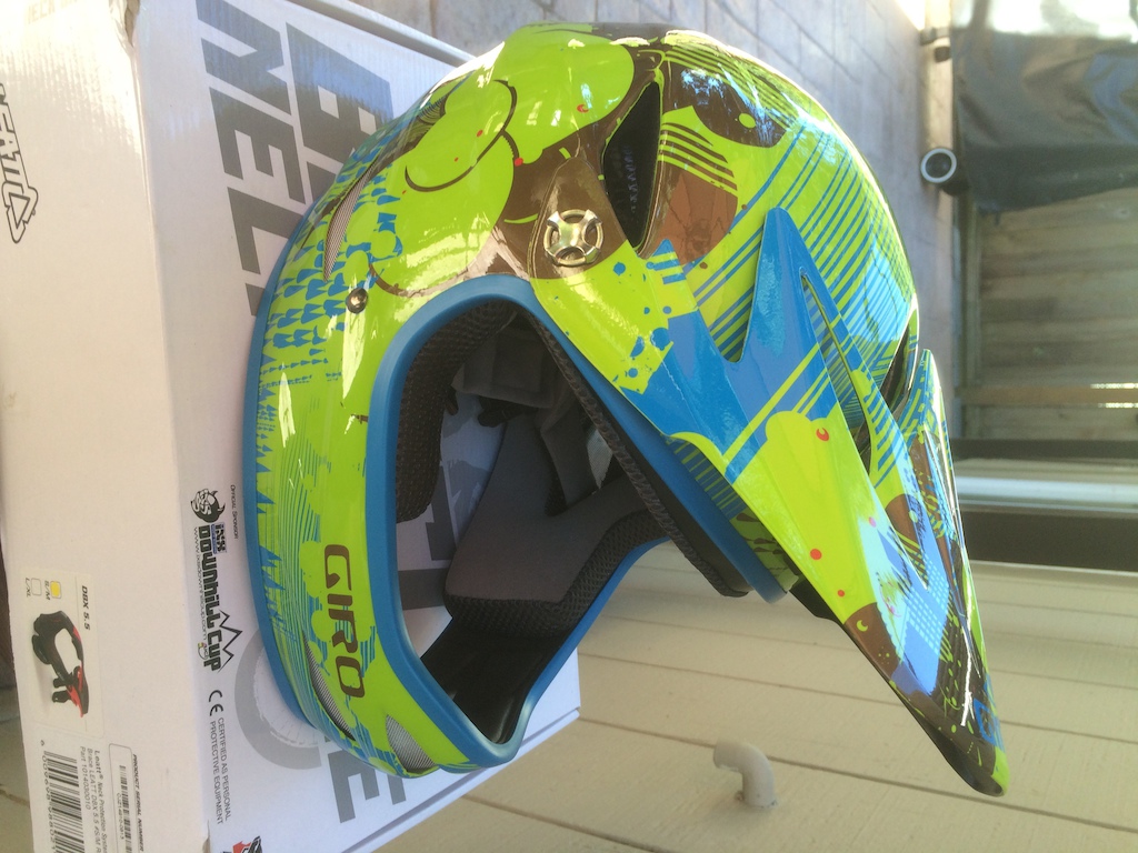 2013 Giro Remedy Full Face Helmet - Medium