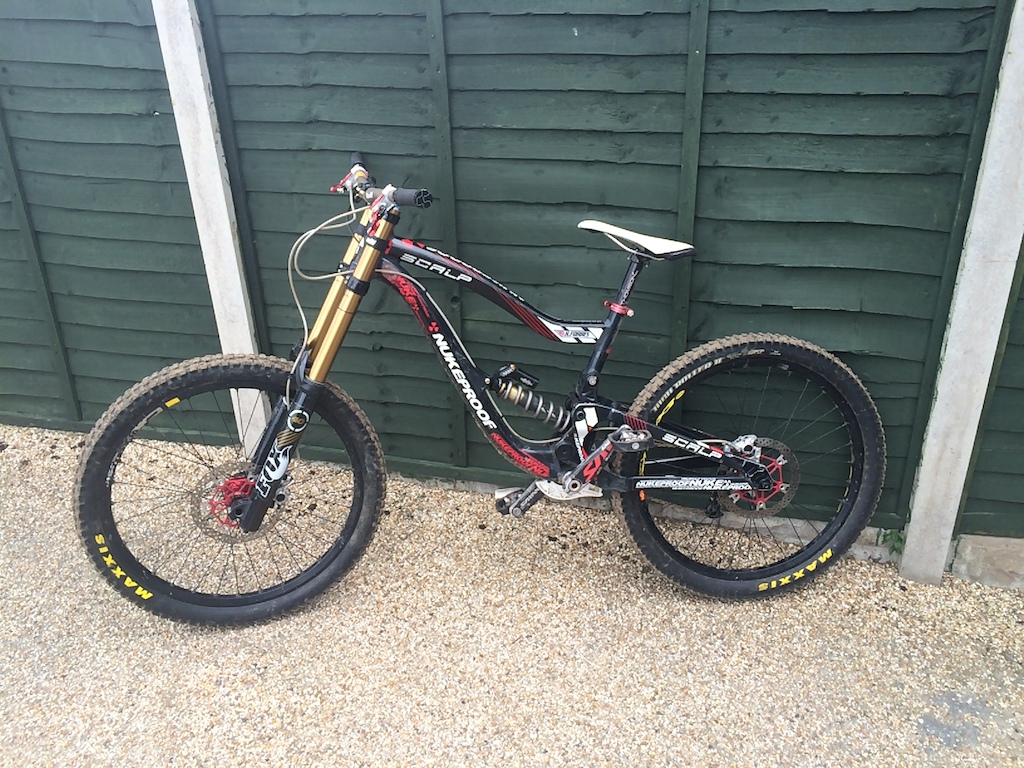 2012 Nukeproof scalp full custom build