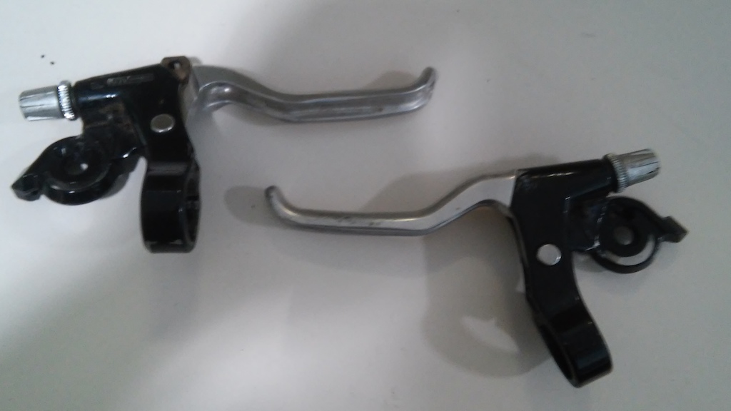 0 Shimano ST-MC11 Alivo brake levers preowned
