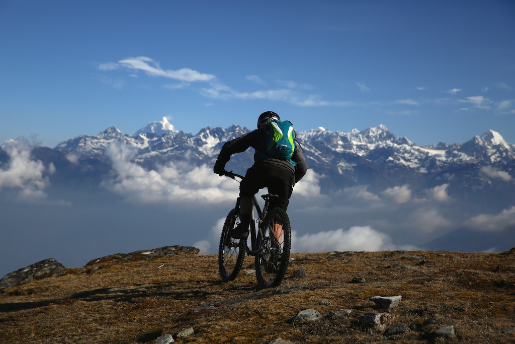 mountain bike nepal holidays trip donwhill