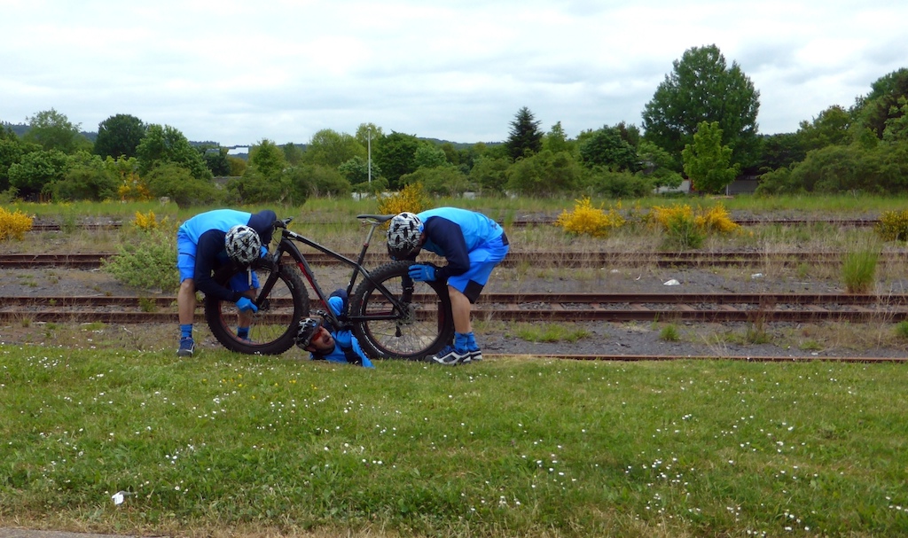 Short Bikeservice before entering creekvalley