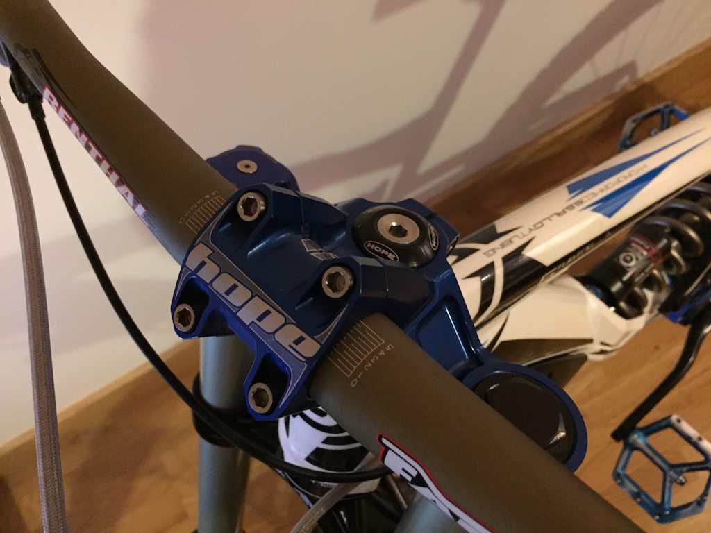 2012 Lapierre DH720 QUICK SALE NEEDED!