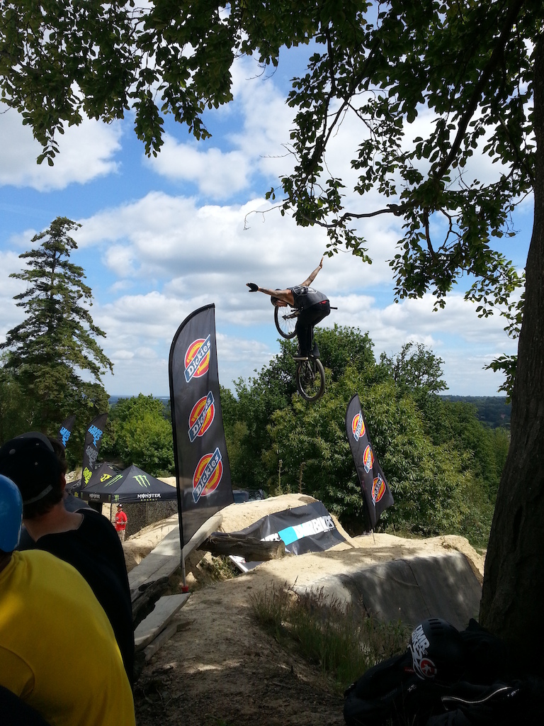 tuck no hand