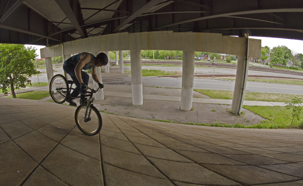 Footjam under the bridge