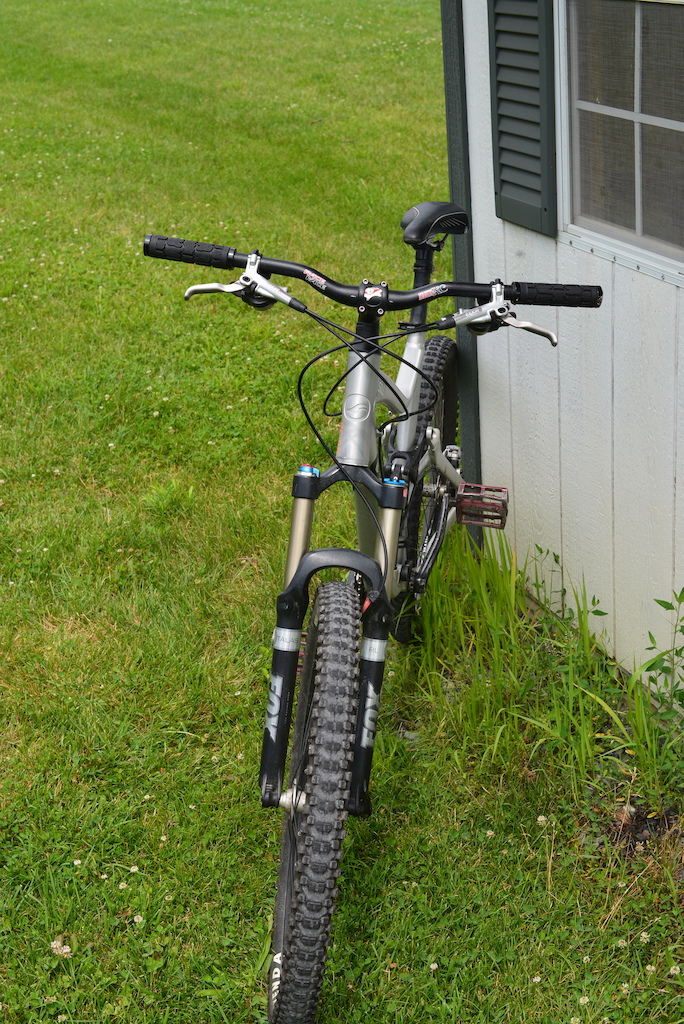 2009 Giant Reign 0