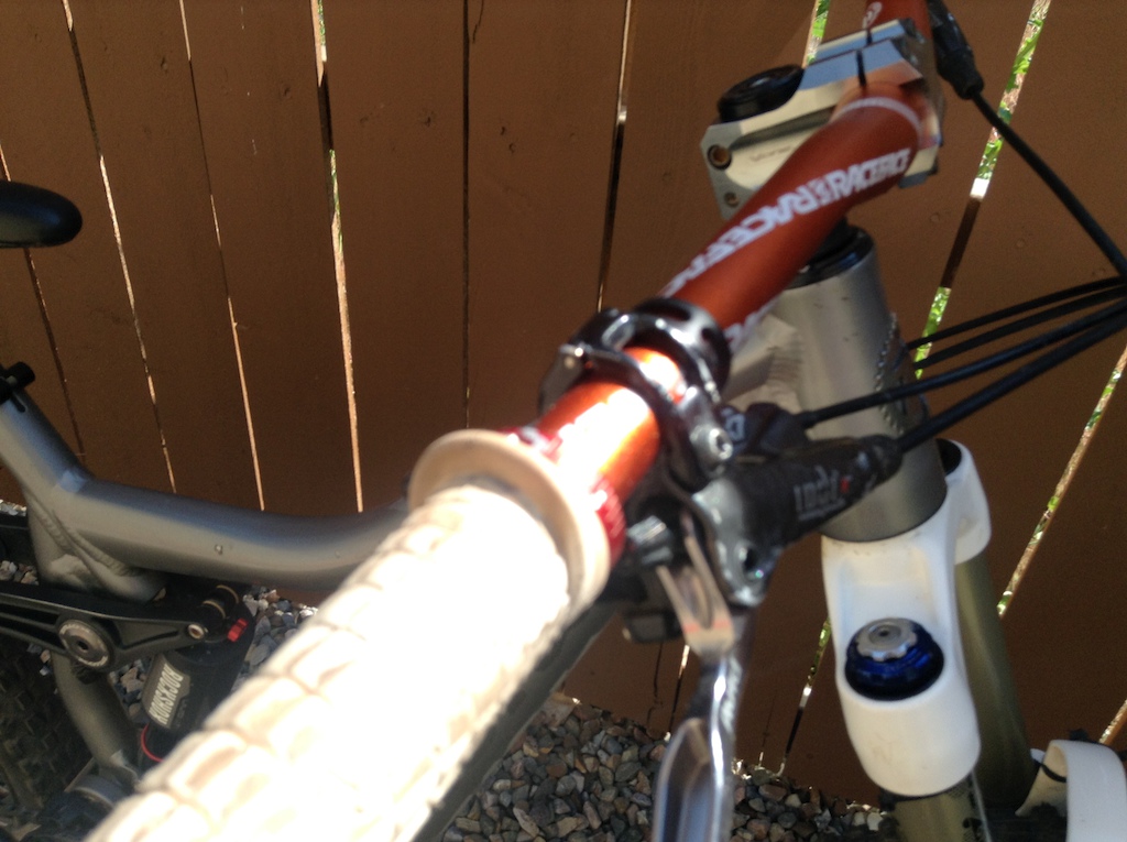 2013 Kona entourages with vivid air