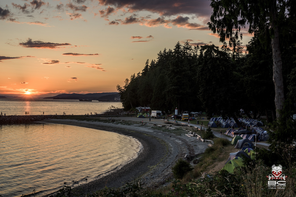 This sunset is why the BCBR team decided that a two day stay was justified in Powell River.