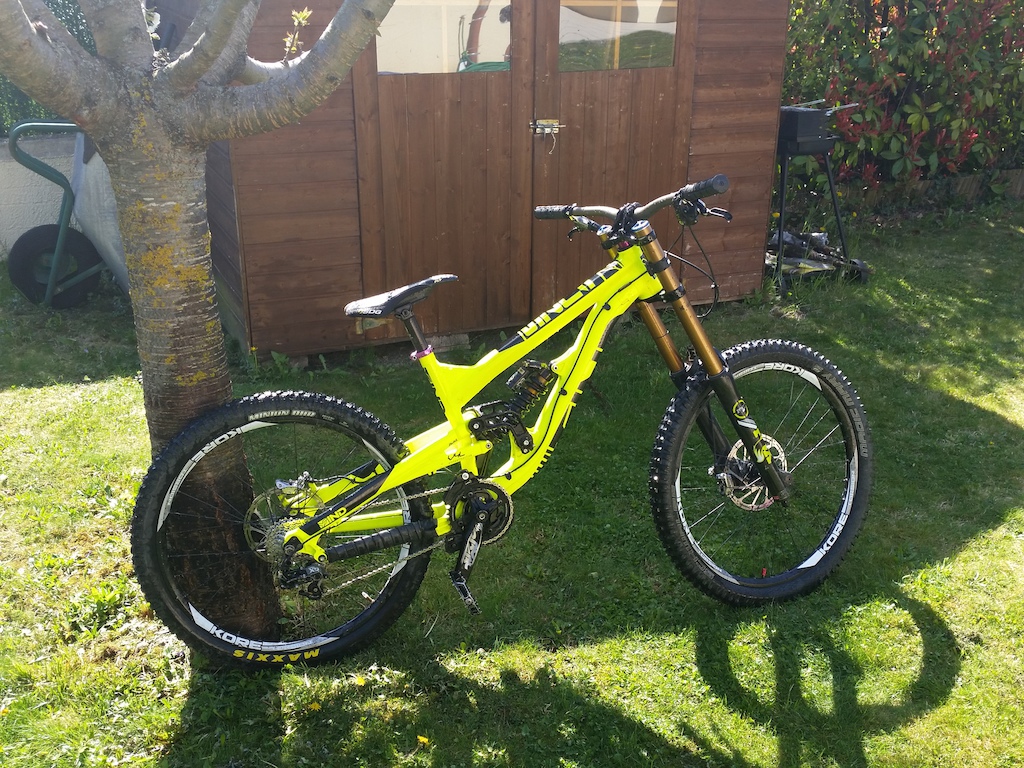 2013 Yt industries Tues SE- Size M
