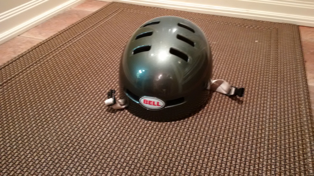 0 Bell Helmet - Medium (54-59cm)