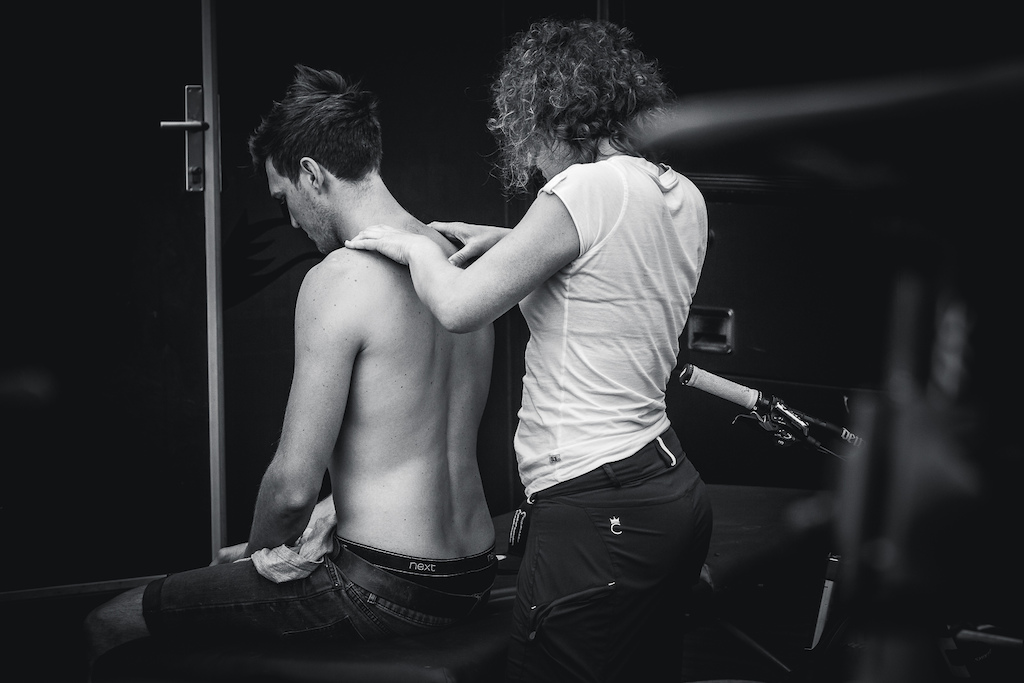 Brendan has taken a bit of a beating this weekend having a masseuse on hand makes all the difference.
